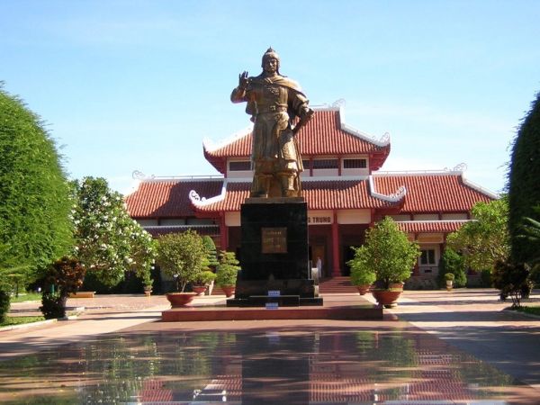Đền thờ vua Quang Trung
